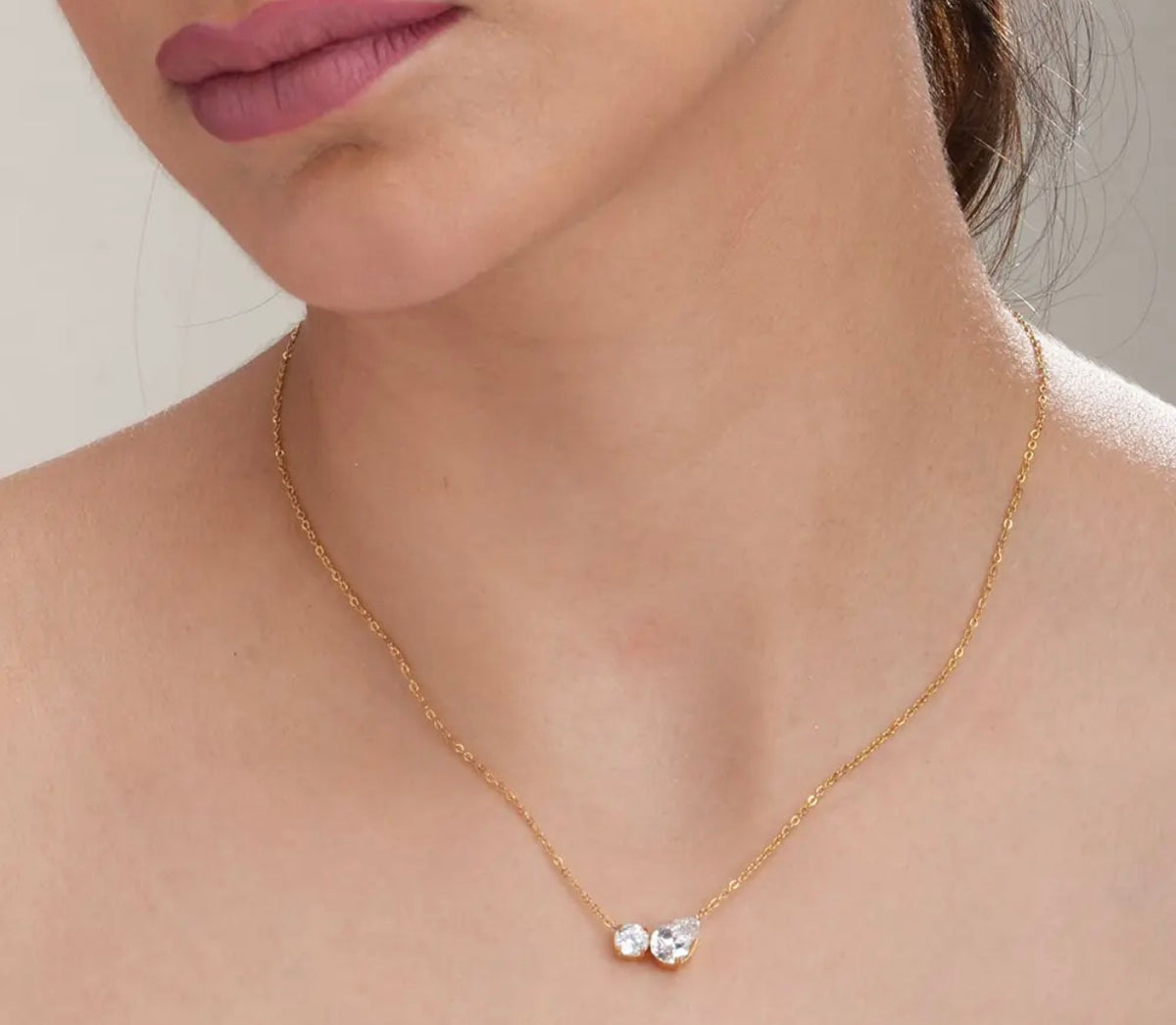 It girl necklace