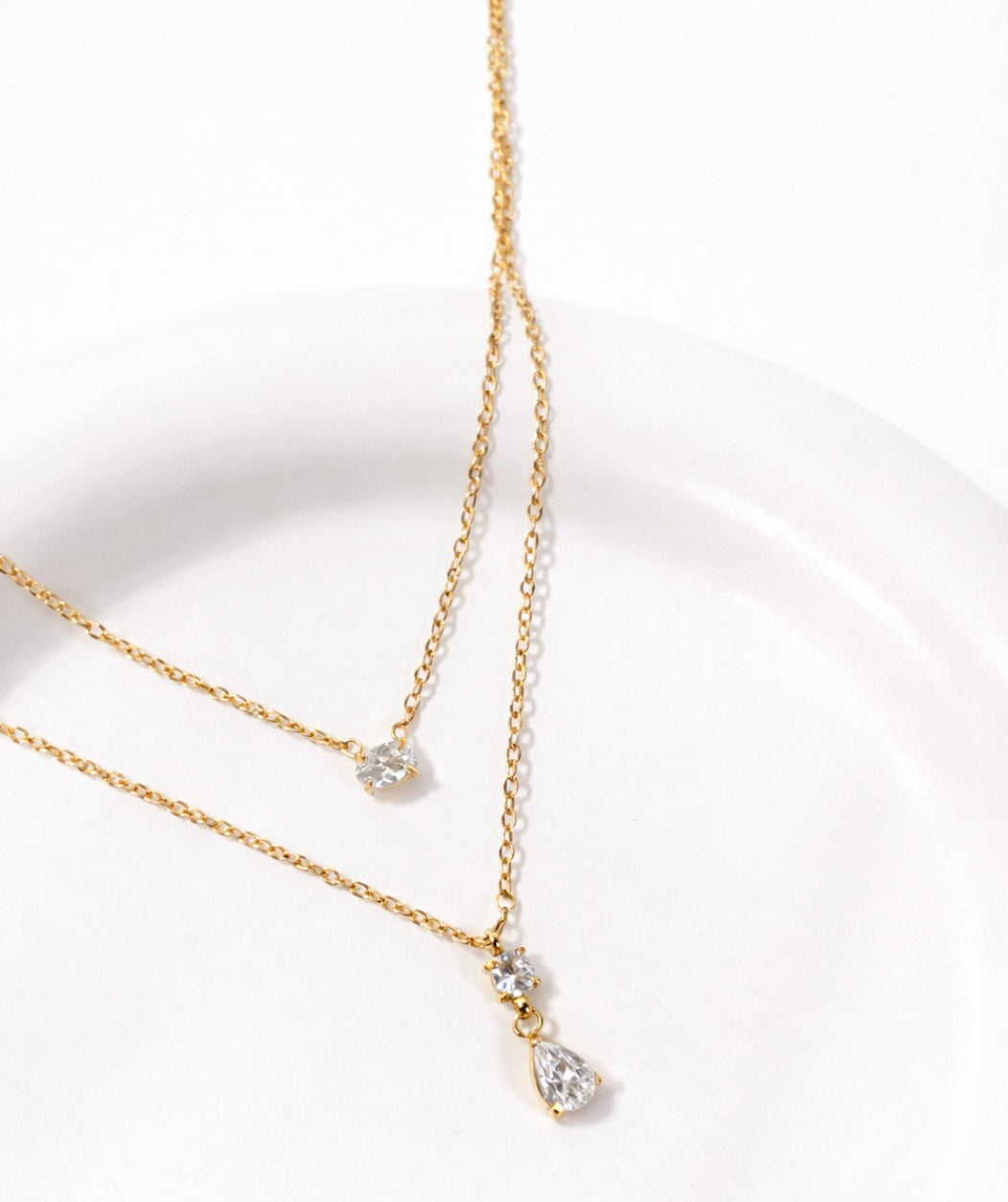 Crystal veil necklace - GlintHub