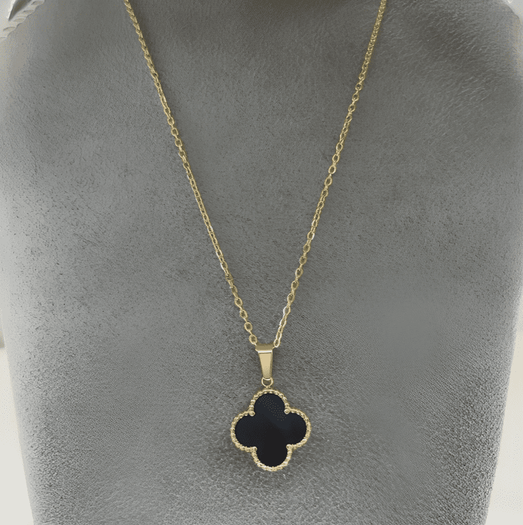 Flower necklace (1)