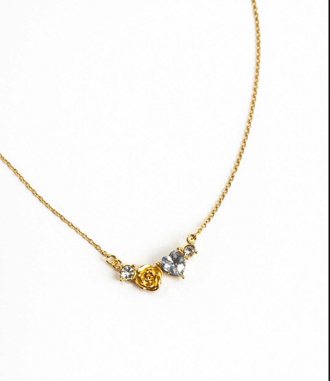 Heart rose necklace - GlintHub