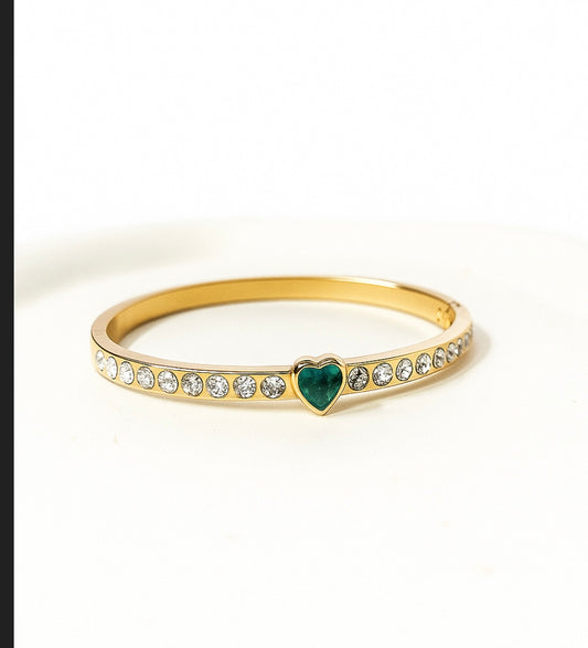 Green heart bracelet - GlintHub