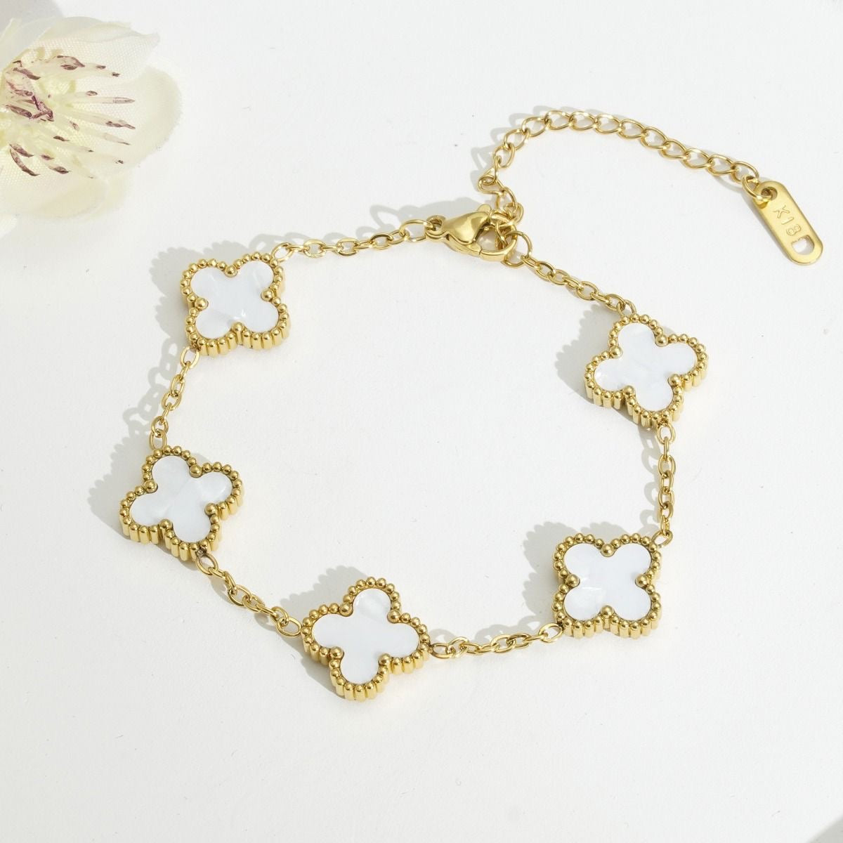 White clover bracelet - GlintHub