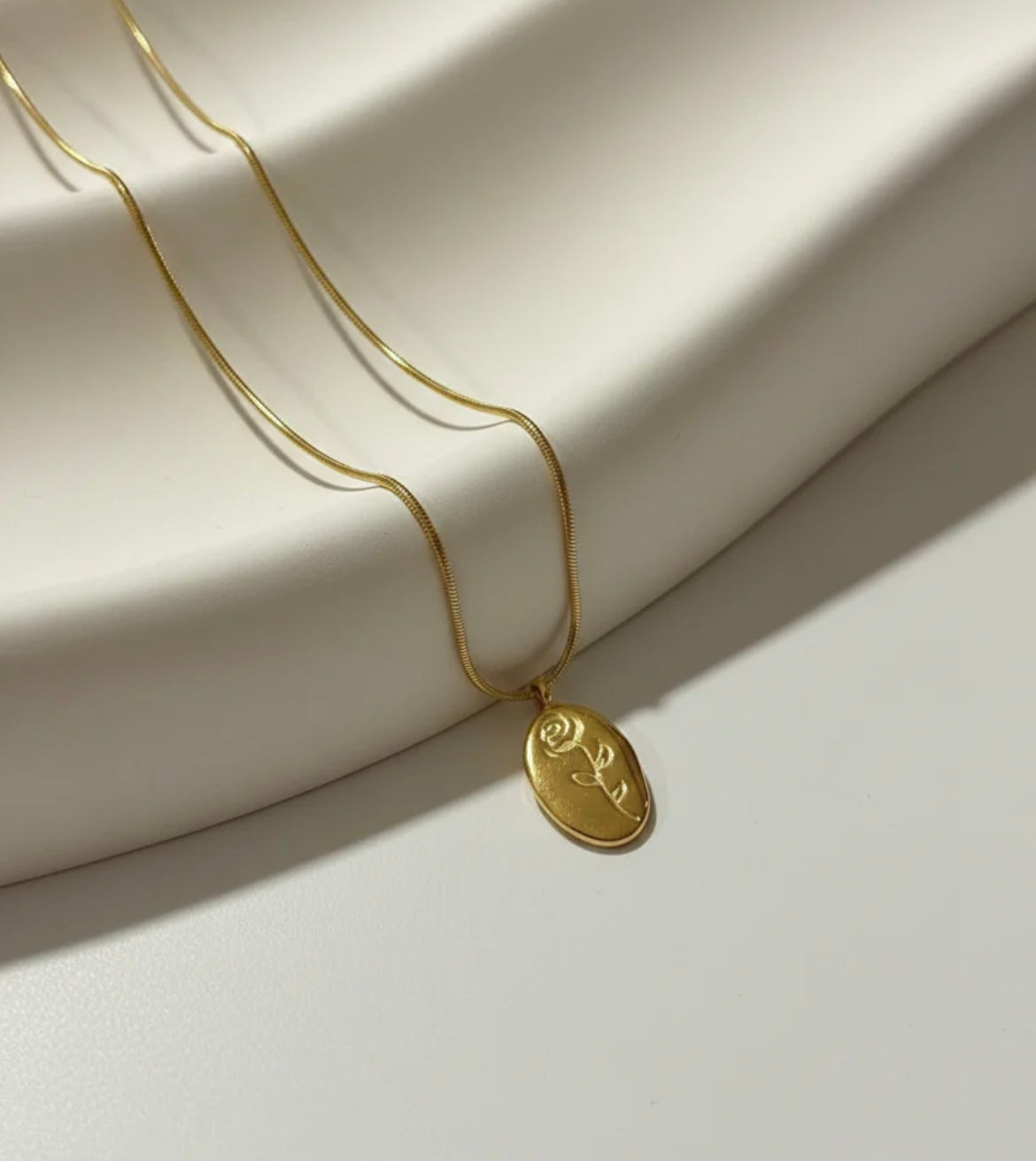 Rose stamp necklace
