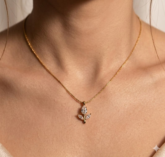 Crystal tulip necklace