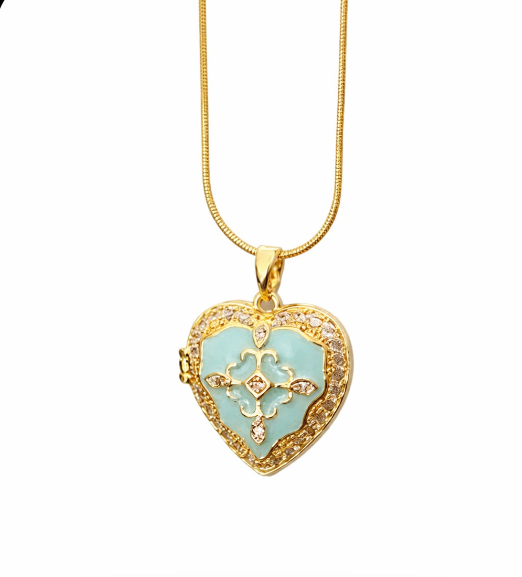 Vintage openable necklace - GlintHub