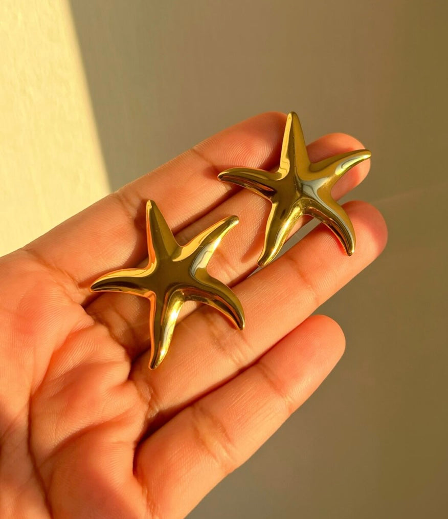 Star stud earring - GlintHub