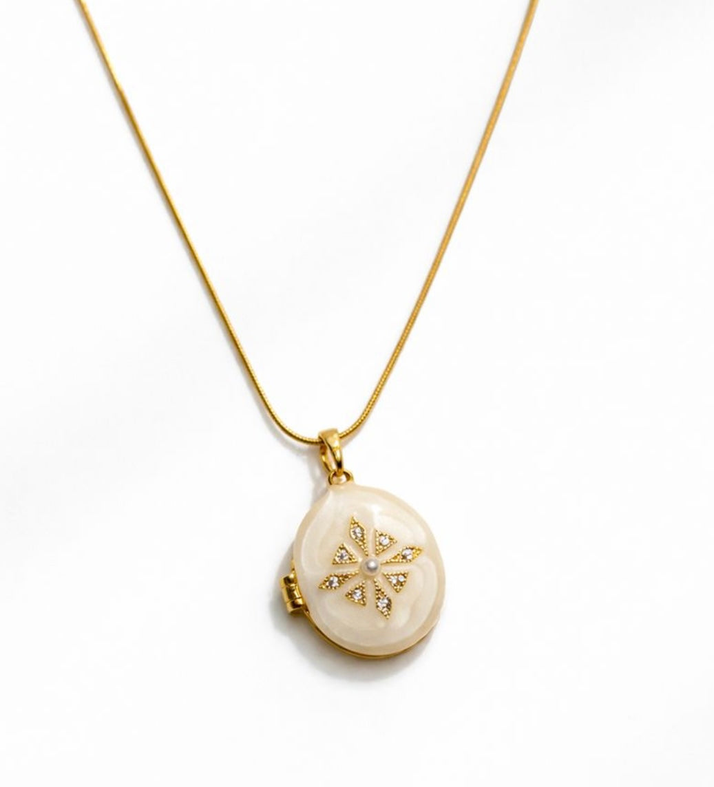 Frost glow openable necklace - GlintHub