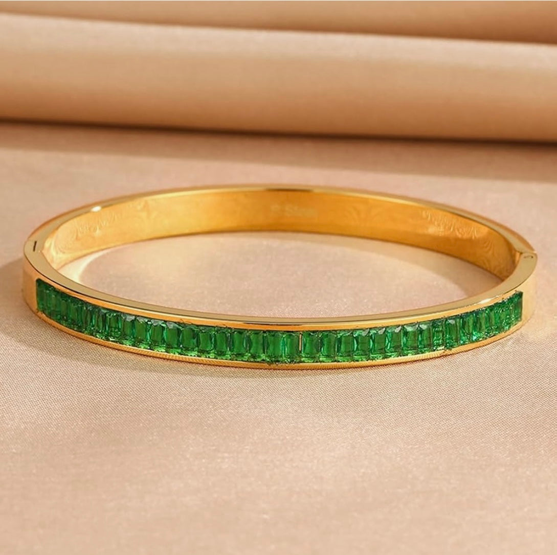 Royal glow baby bracelet - GlintHub