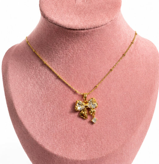 Crystal bow necklace - GlintHub