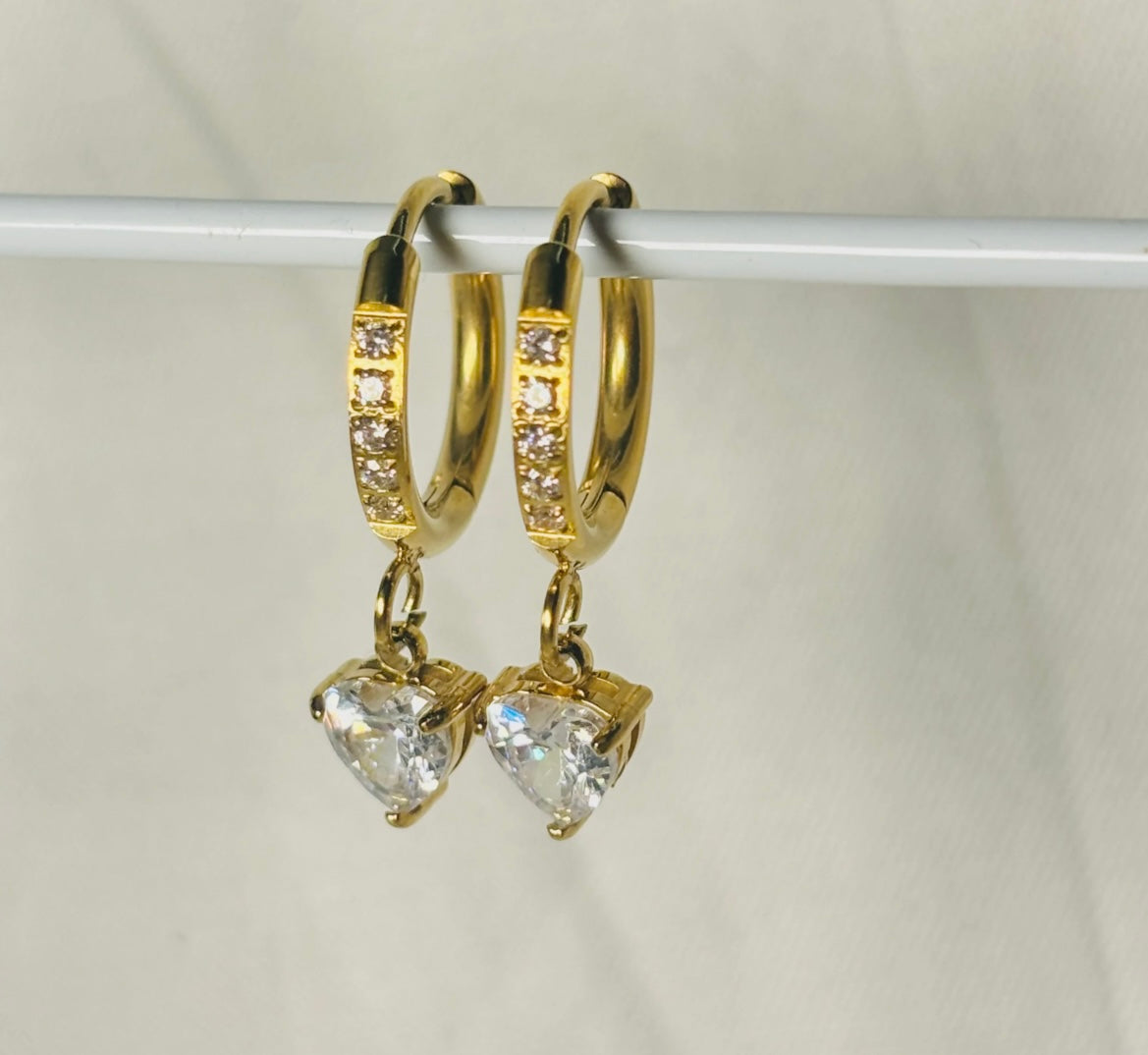 Zari hoops - GlintHub