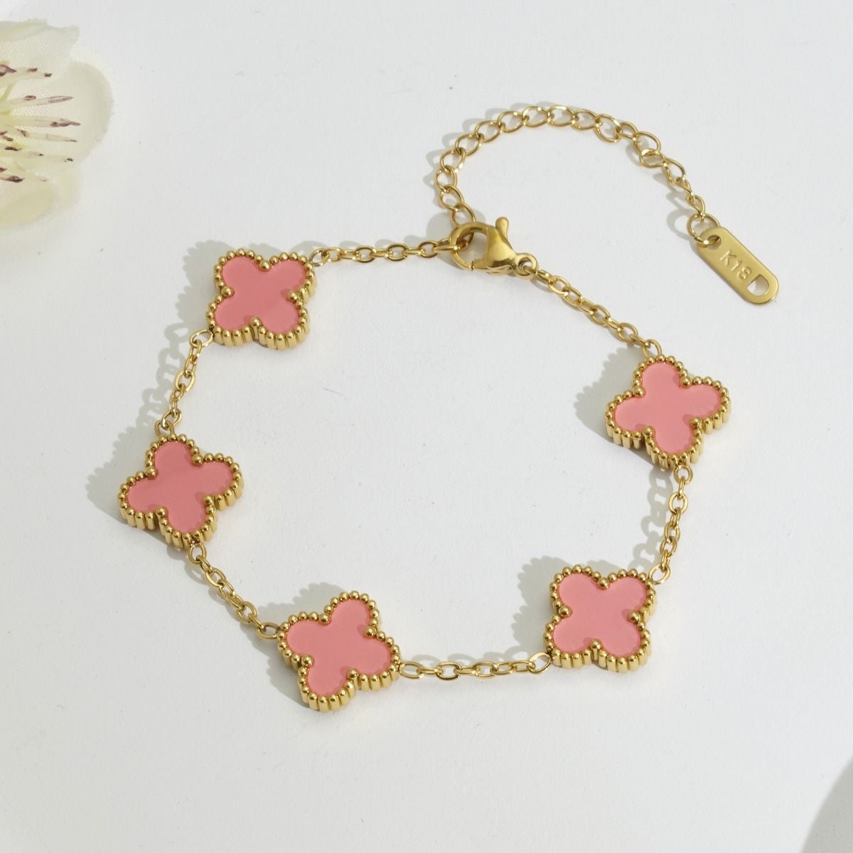 Pink clover bracelet - GlintHub