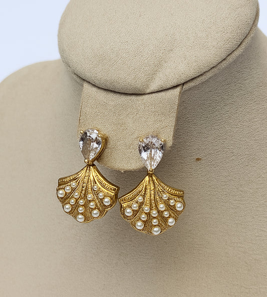 Nuve earring - GlintHub