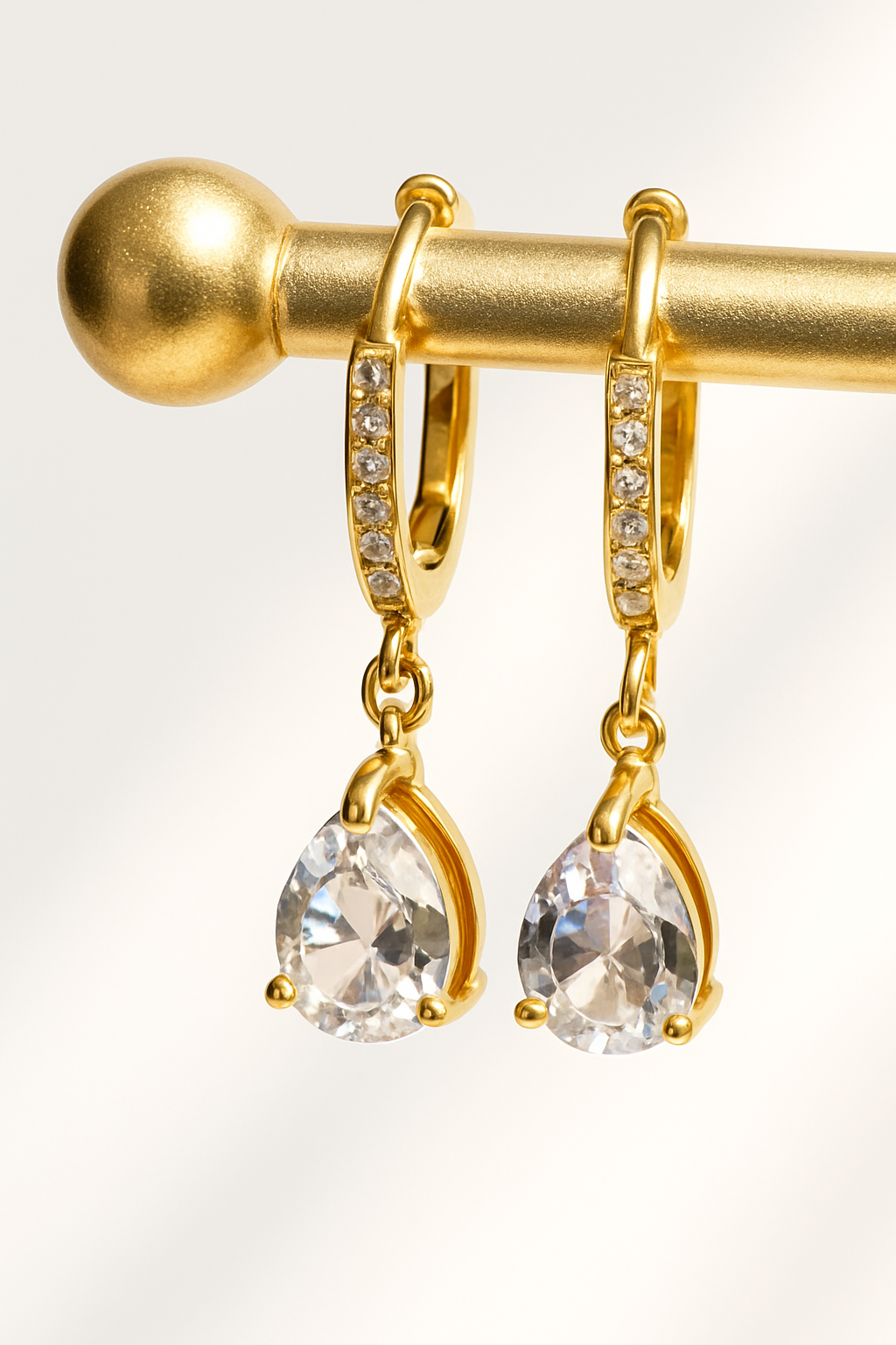 Sira earring - GlintHub