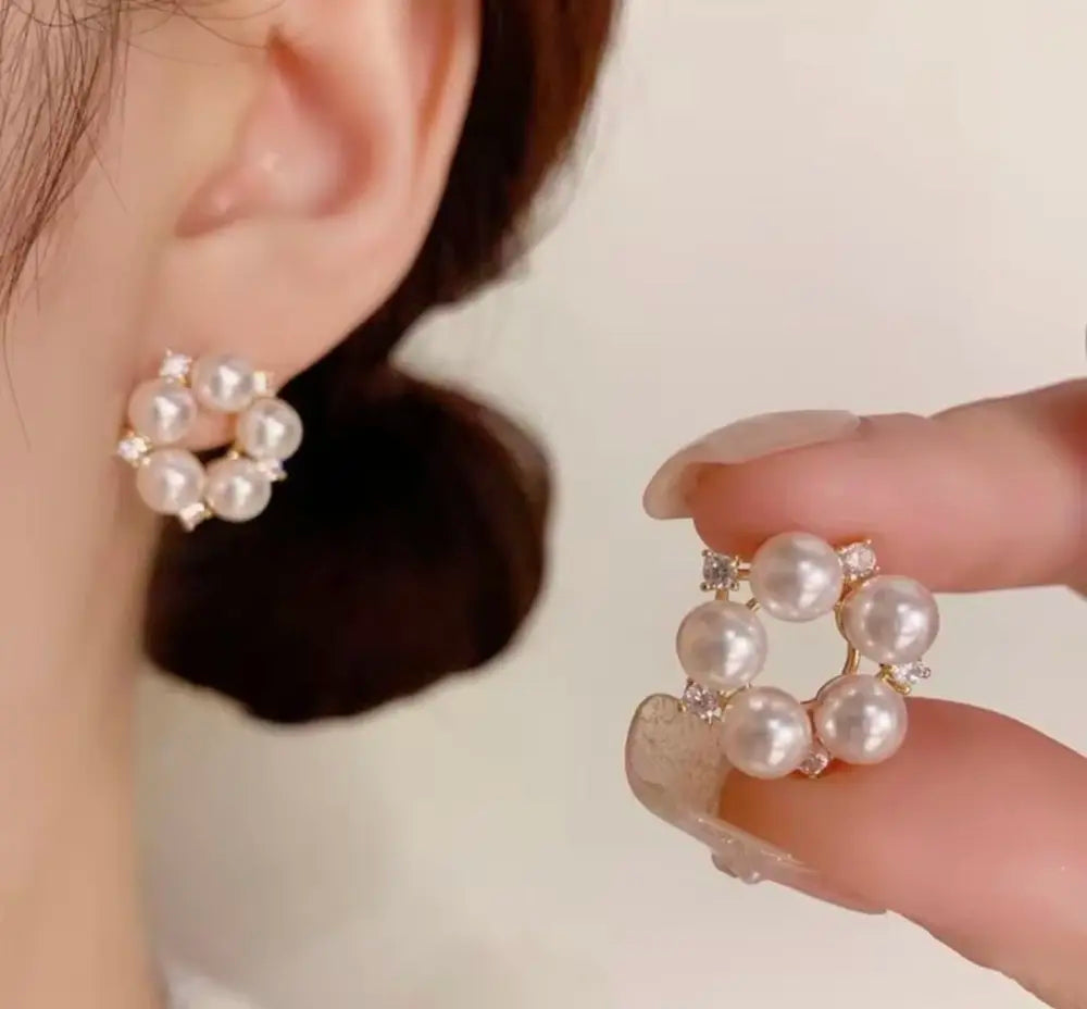 Pearl studs2