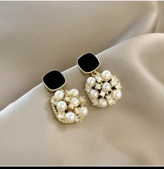 Korean Pearl Earring