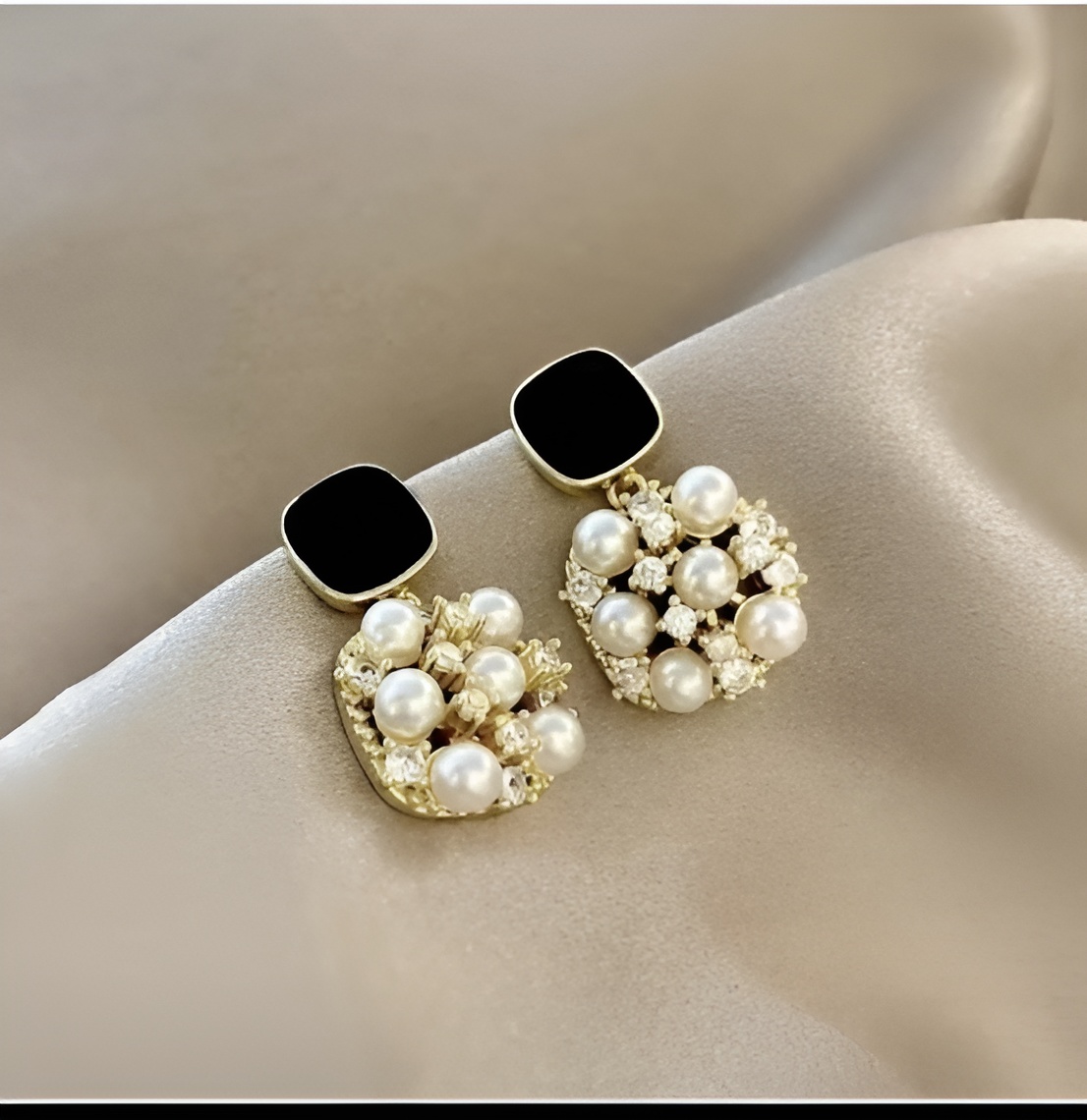 Korean Pearl Earring